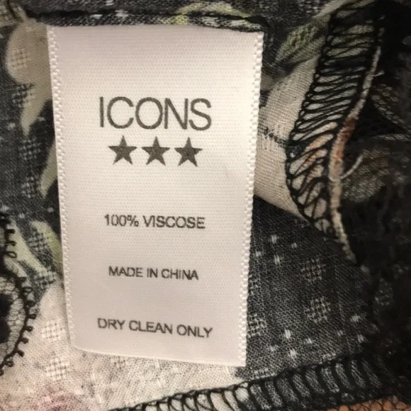 Icons Lace Trim Flower Cami - Picture 4 of 4